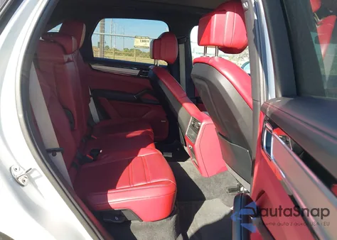 2022 Porsche Cayenne Platinum Edition z USA, uszkodzony, nr VIN WP1AA2AY8NDA07746